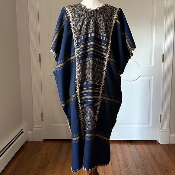 Hand Woven Mexican Huipil Dress. Oaxaca Huipil, handmade Boho, Vintage. - Picture 8 of 10
